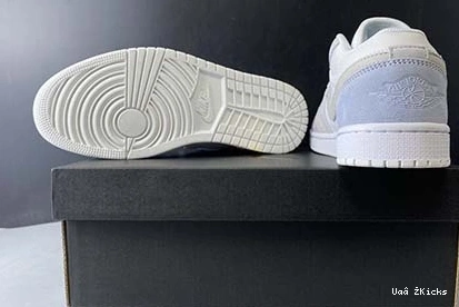 7046 Affordable 1 Low CV3043- “Paris” Air Jordan 236 0710